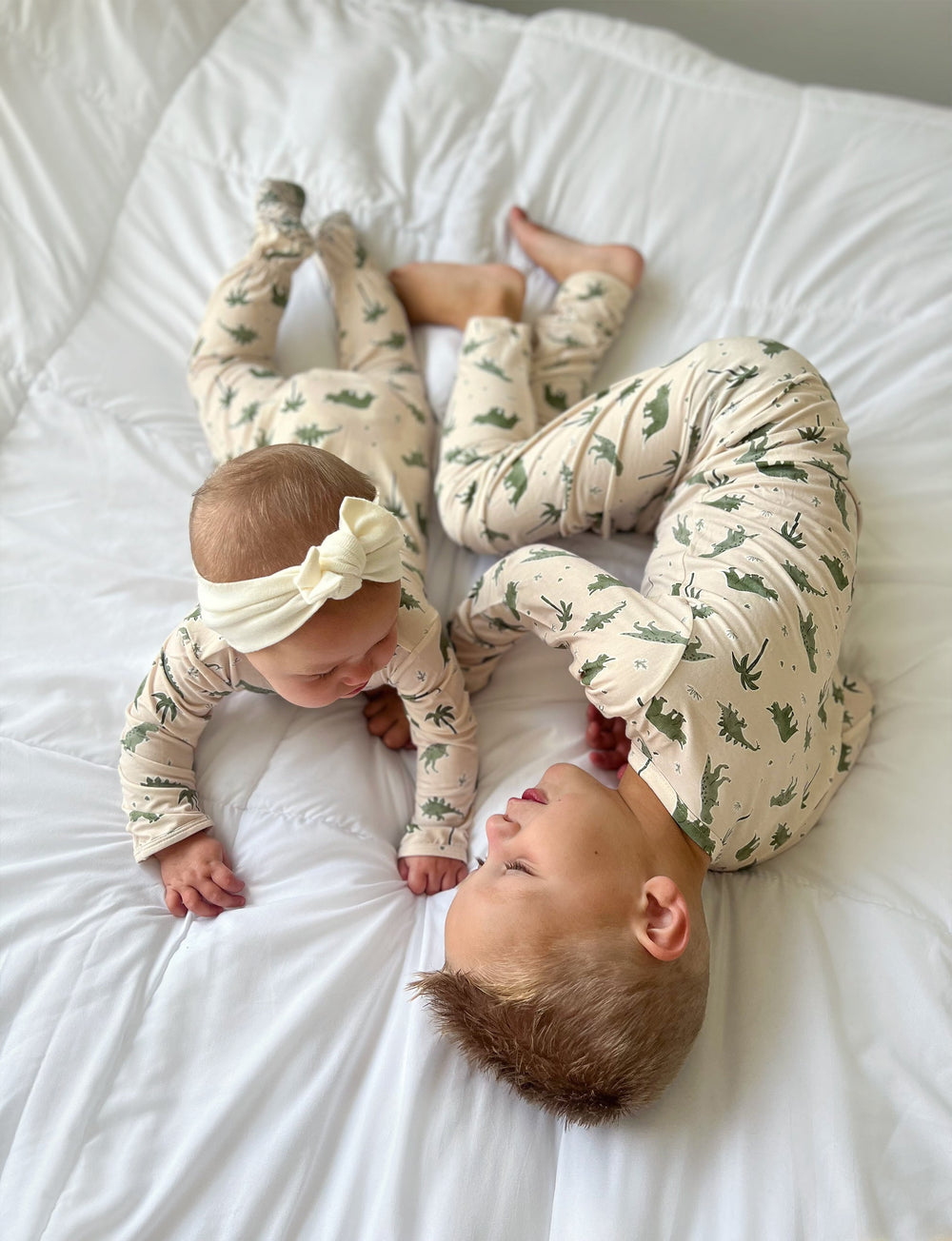 Toddler Pajama Set in Dino-Snores - Dear Perli