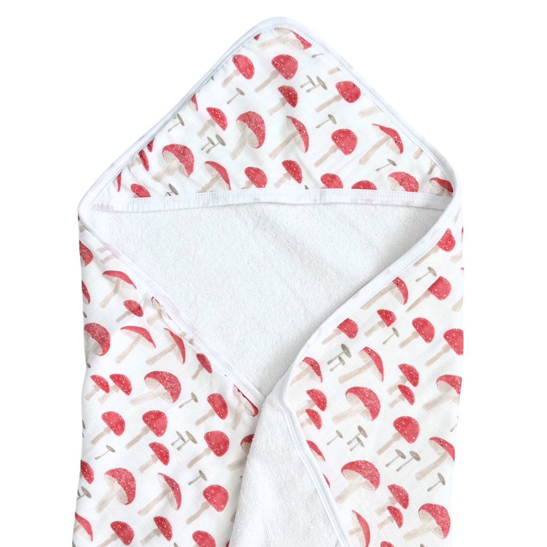 Hooded Towel in The Fun - gis - Dear Perli