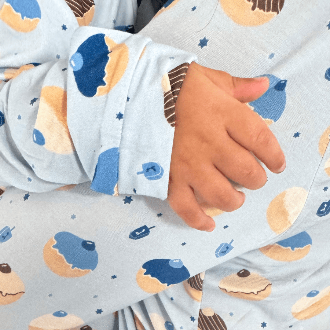Women's Long Sleeve Pajama Set in Hanukkah Glaze - Dear Perli