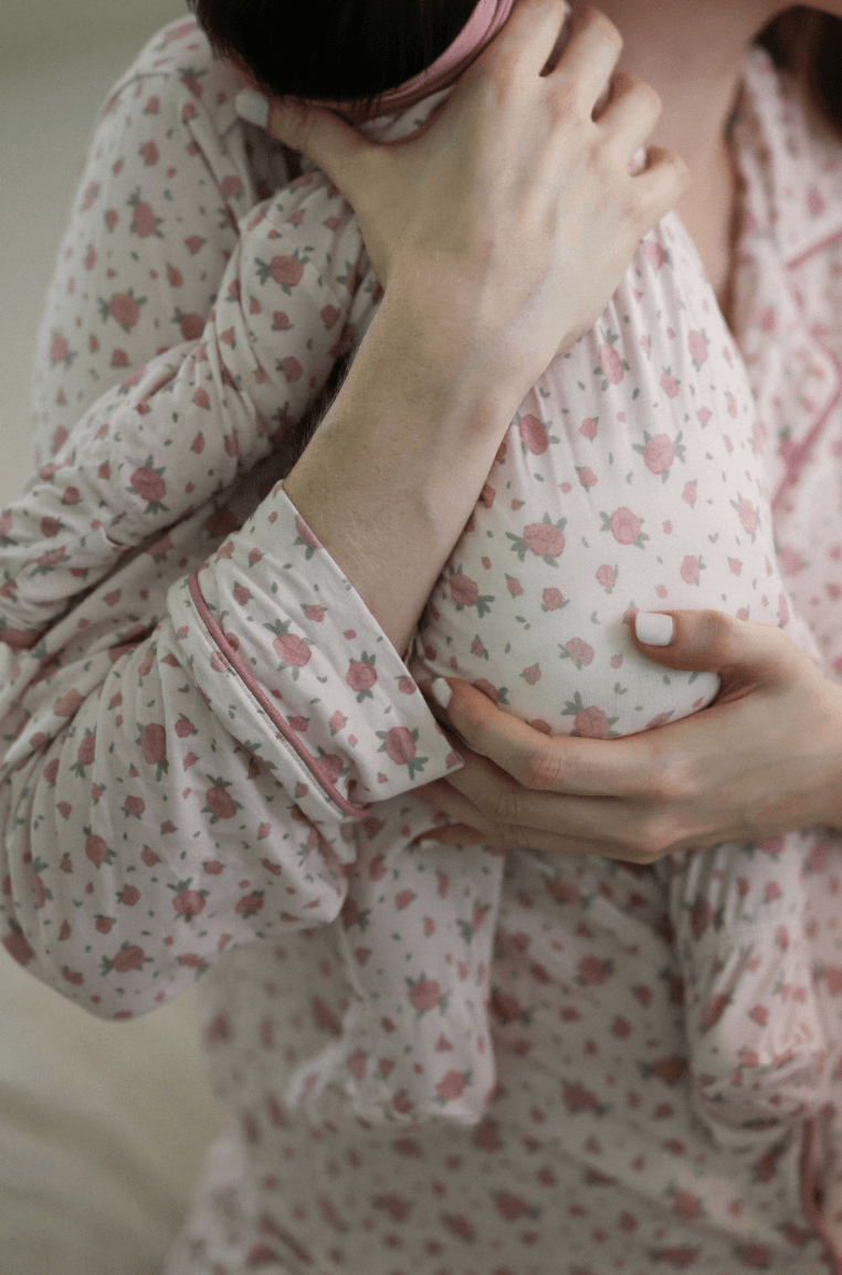 Women's Long Sleeve Pajama Set in Rosie Posie - Dear Perli